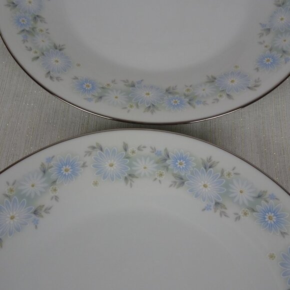 Noritake Blue Charm Flowers 4-Set Dinner Plates Platinum Trim - Picture 6 of 12